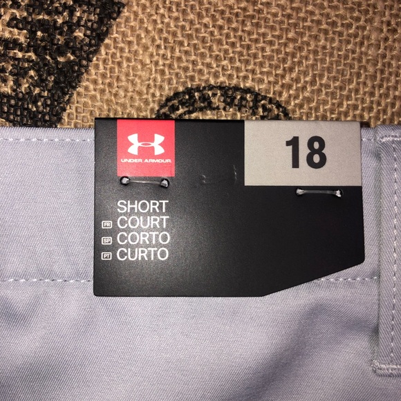 Under Armour NWT! Loose Grey Short Size 18 - Picture 9 of 14